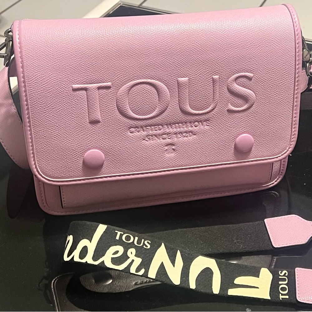 TOUS